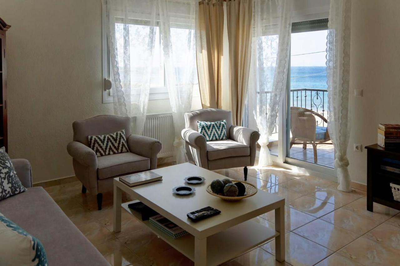 Lemon Beach Front Apartment, Nikiti Exteriör bild