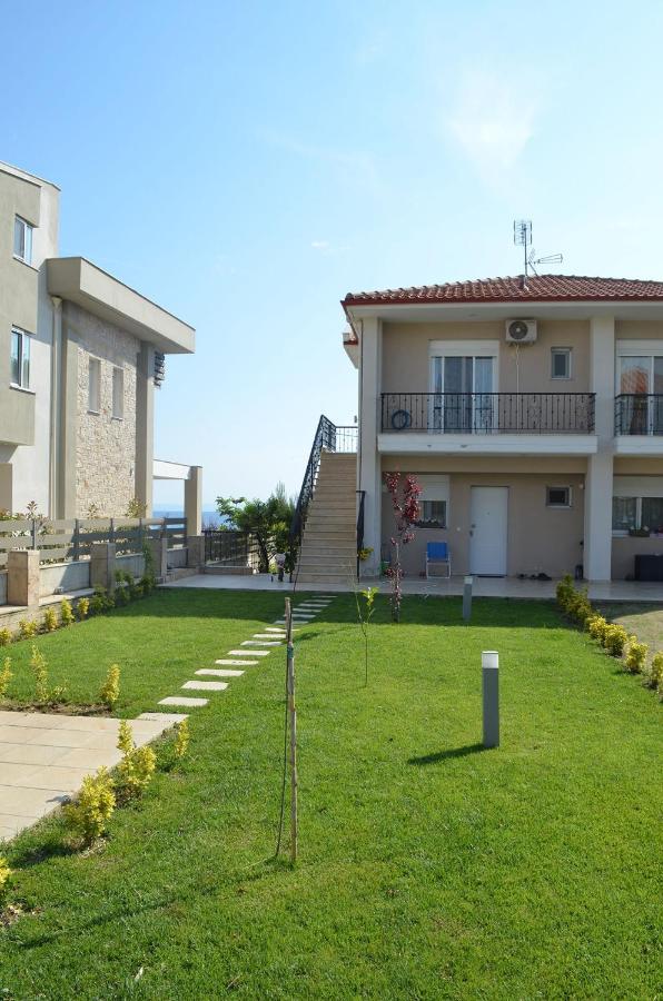 Lemon Beach Front Apartment, Nikiti Exteriör bild