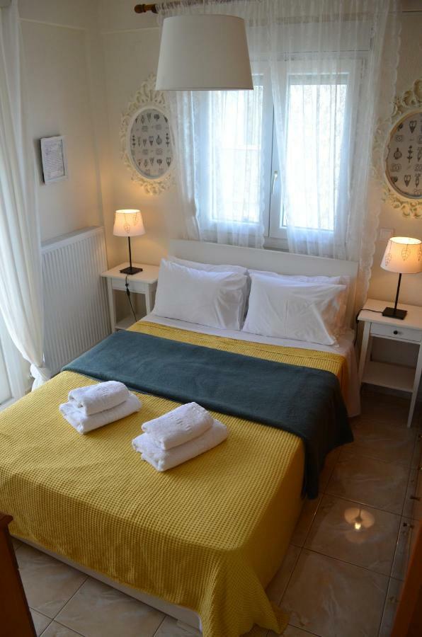 Lemon Beach Front Apartment, Nikiti Exteriör bild