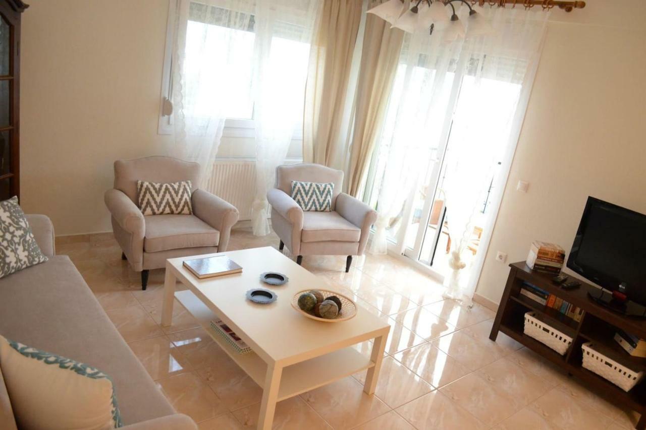 Lemon Beach Front Apartment, Nikiti Exteriör bild
